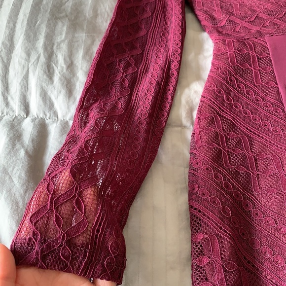 Small Long Sleeve Windsor Dress - Picture 4 of 7